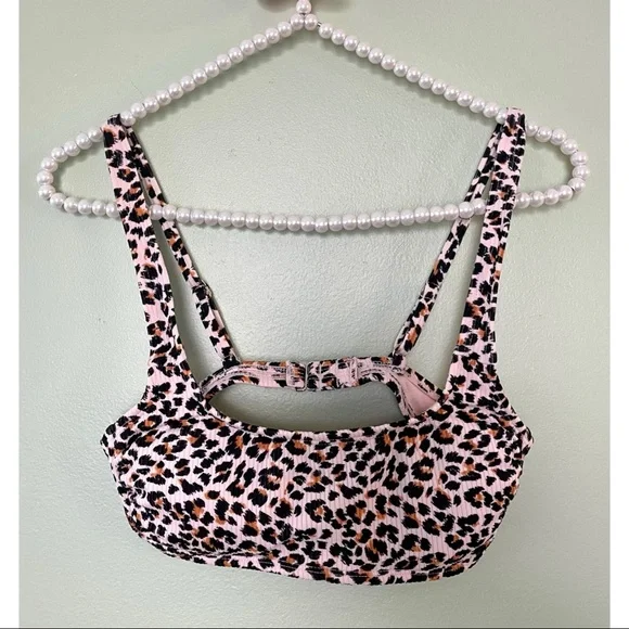 ❌4/$20 Leopard print bralette bikini top Xhilaration - Picture 3 of 5